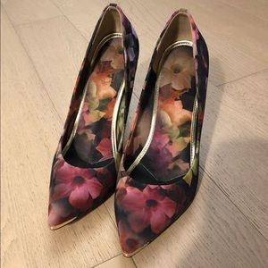 Ted Baker Floral Heels size 8.5